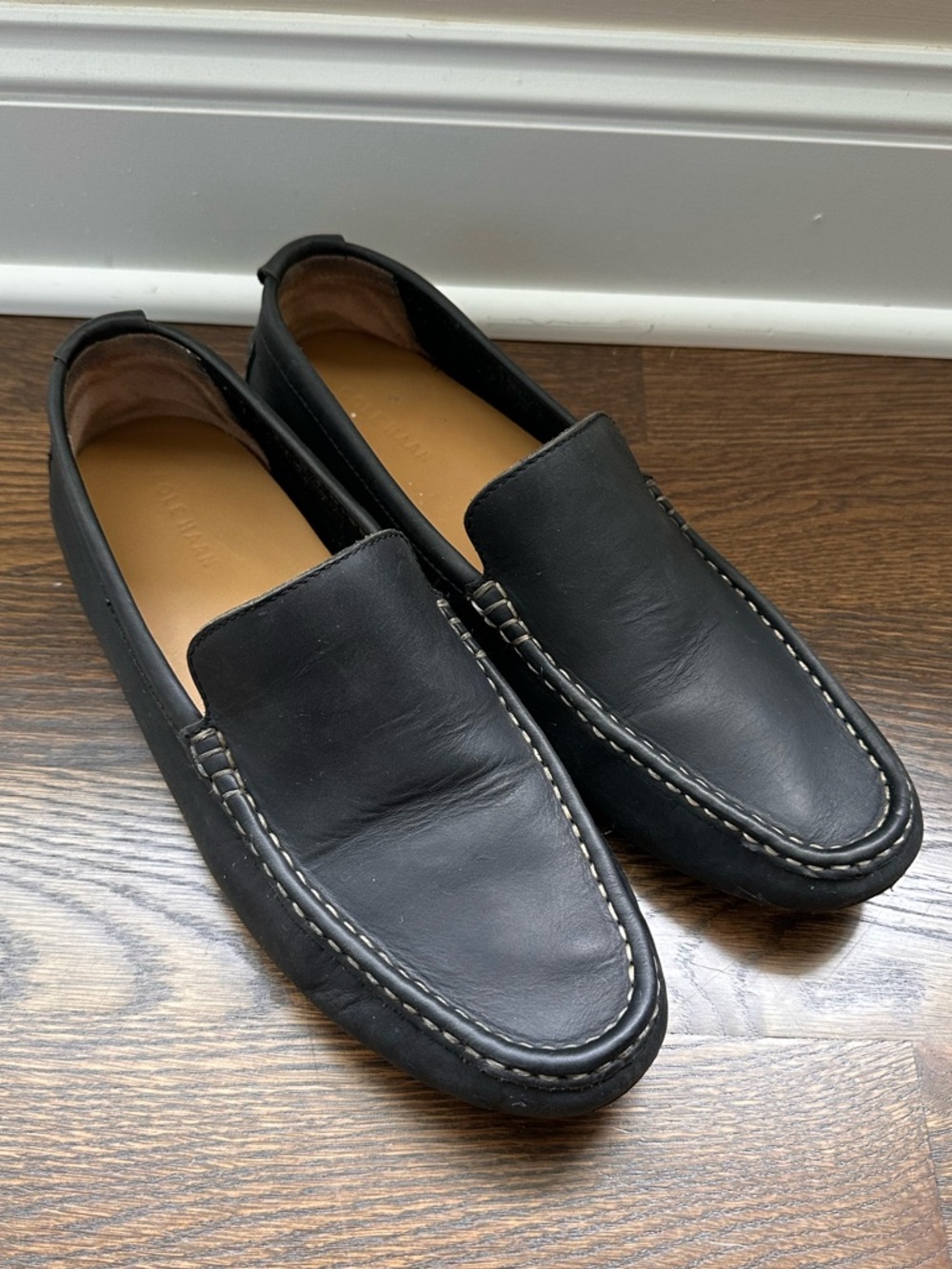Men's Black Leather Slip-On Loafers